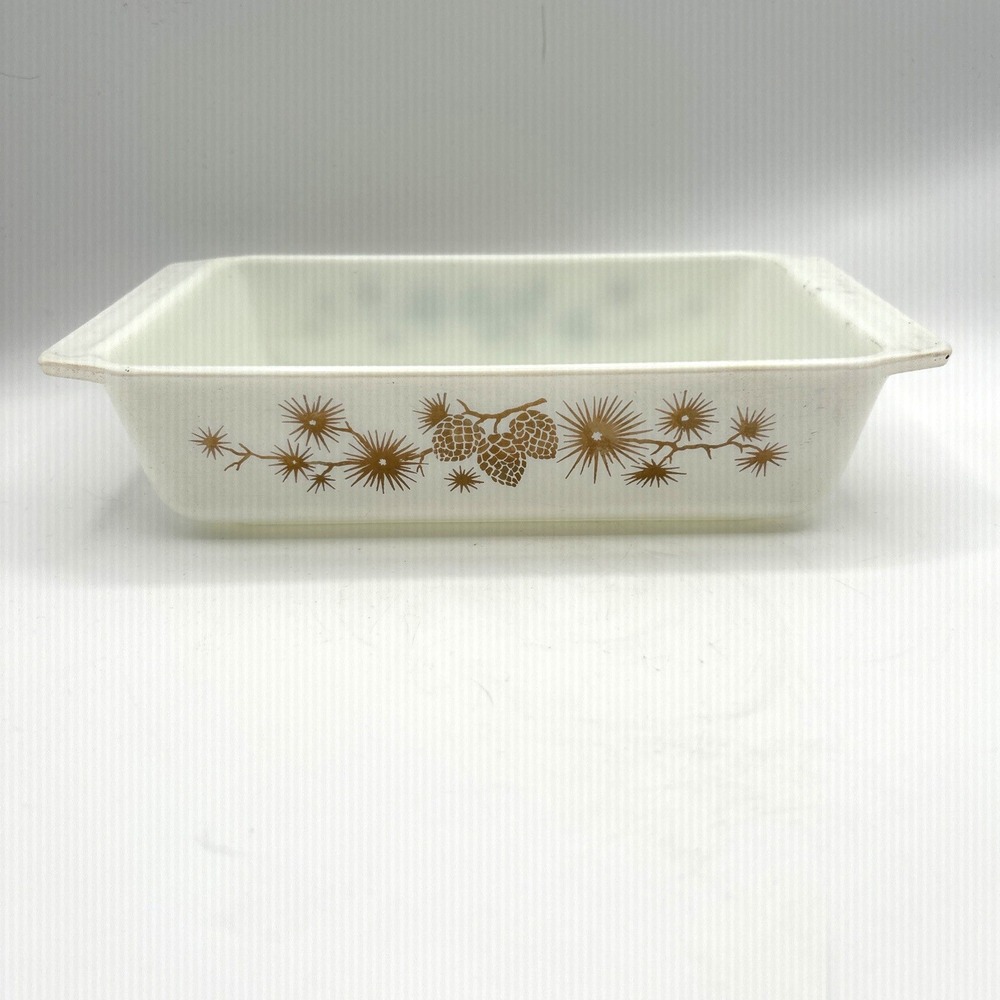 Pyrex Baking Dish Golden Pine Cone White Gold  1.5 Q Rectangular Casserole